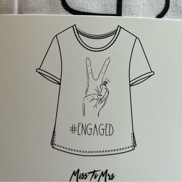 Miss To Mrs Box Engaged7 Needed‎ Items. NWT IN PACKAGE/BOX - Picture 7 of 10